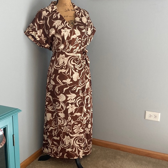 Mango NWOT Brown and Cream Floral Maxi Wrap Dress Women Size Small - Picture 1 of 8